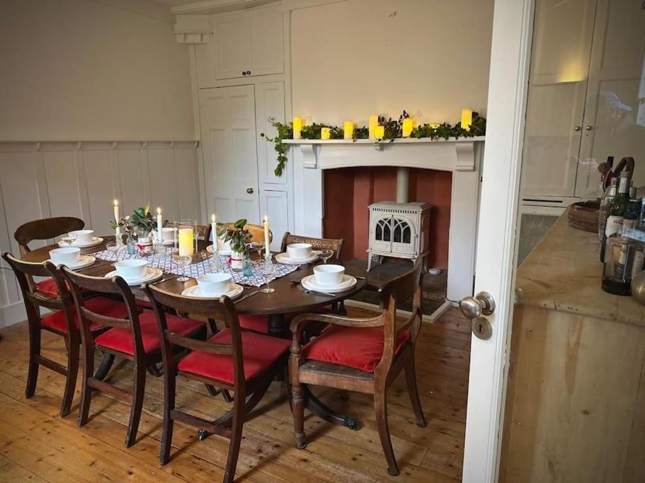 Large Georgian House In Heart Of Exeter Villa Eksteriør bilde